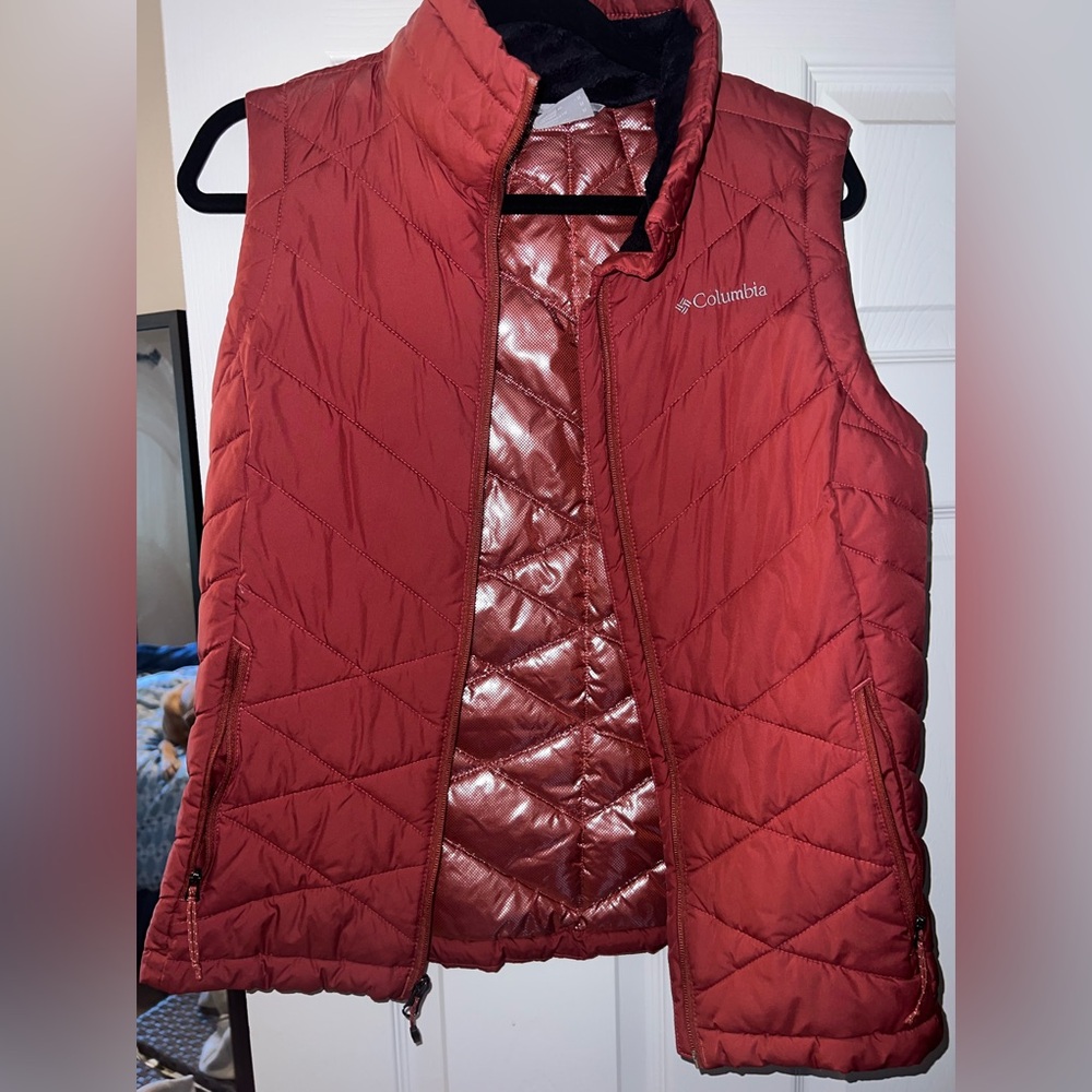 Columbia vest